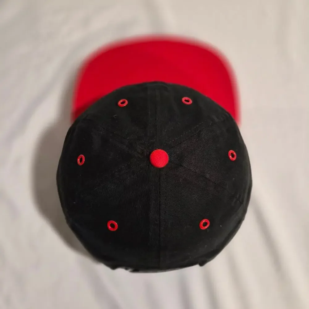 Vintage Marlboro Country Store Snapback Hat Two Tone Black Red Embroidery‎